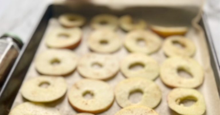 Super Simple Baked Apple Chips For Dogs